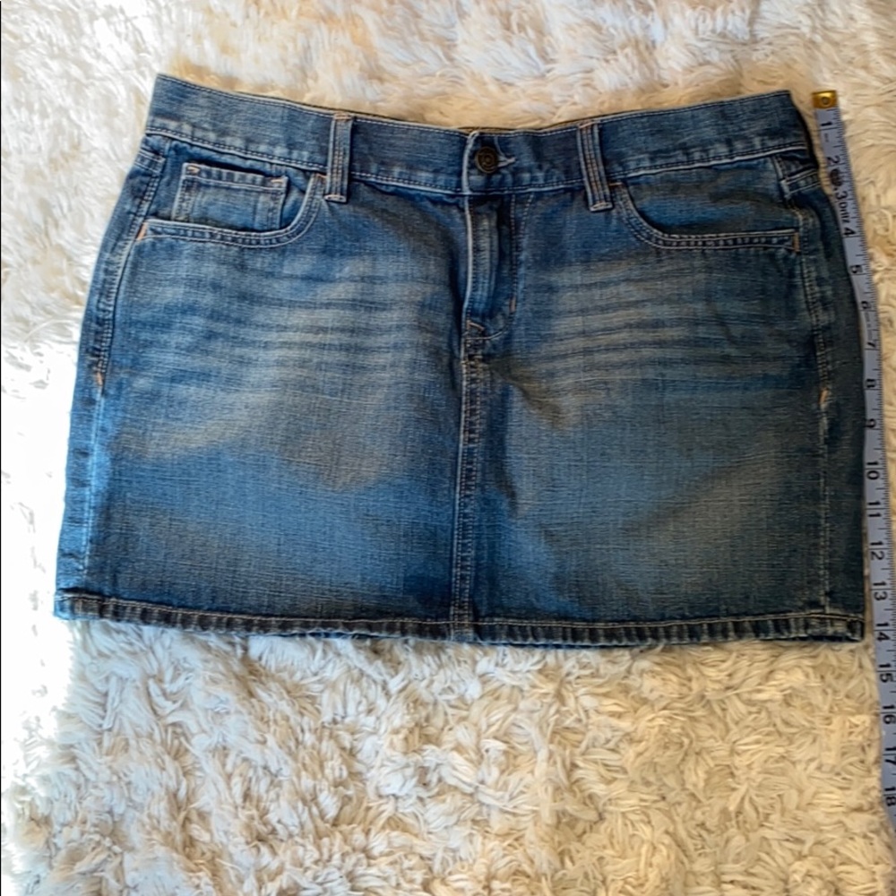 Old Navy denim mini skirt sz 10